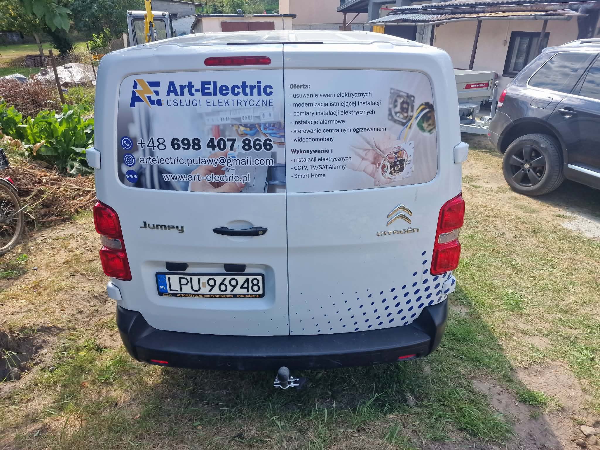 Samochód serwisowy Art-Electric